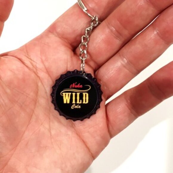Fallout 4 Nuka Cola Wild Cap Keychain - 3.5inch Gaming Keychain - Picture 5 of 7